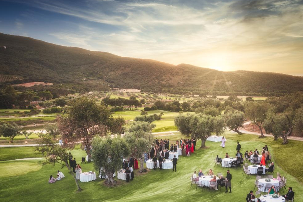 panorama in the luxury wedding venue in tuscany on golf course